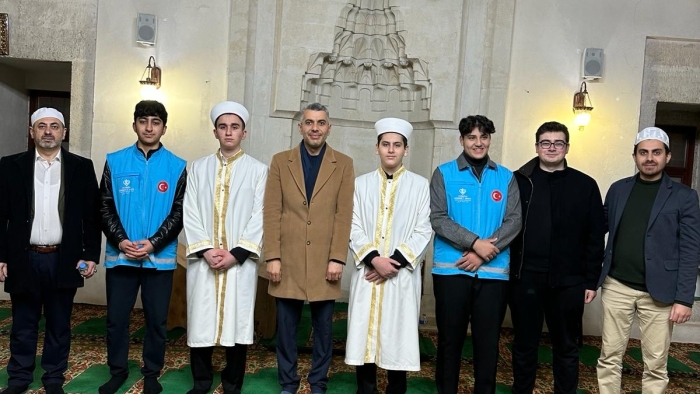 EDİRNE’DE BİR İLK: GENÇ HAFIZLARDAN HATİMLİ TERAVİH PROGRAMI